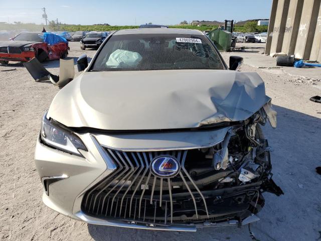 Photo 4 VIN: 58AEA1C14MU011745 - LEXUS ES300 