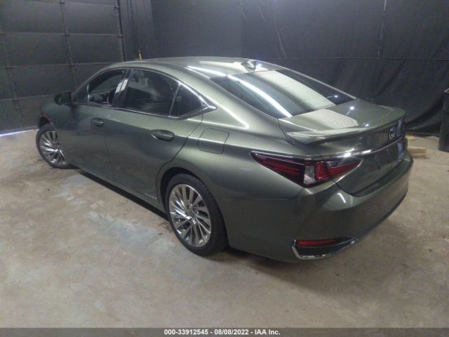 Photo 2 VIN: 58AEA1C17NU021011 - LEXUS ES 