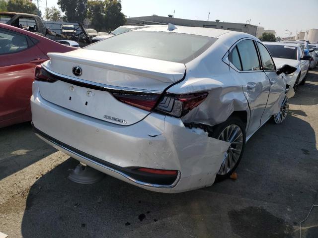 Photo 2 VIN: 58AEA1C1XPU032524 - LEXUS ES300 