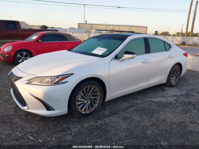 Photo 1 VIN: 58AEZ1B16RU178495 - LEXUS ES 