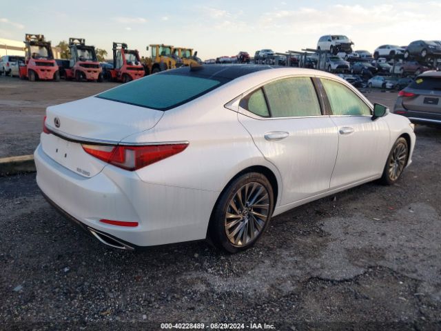 Photo 3 VIN: 58AEZ1B16RU178495 - LEXUS ES 