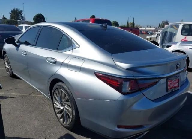 Photo 2 VIN: 58AEZ1B19NU135392 - LEXUS ES 