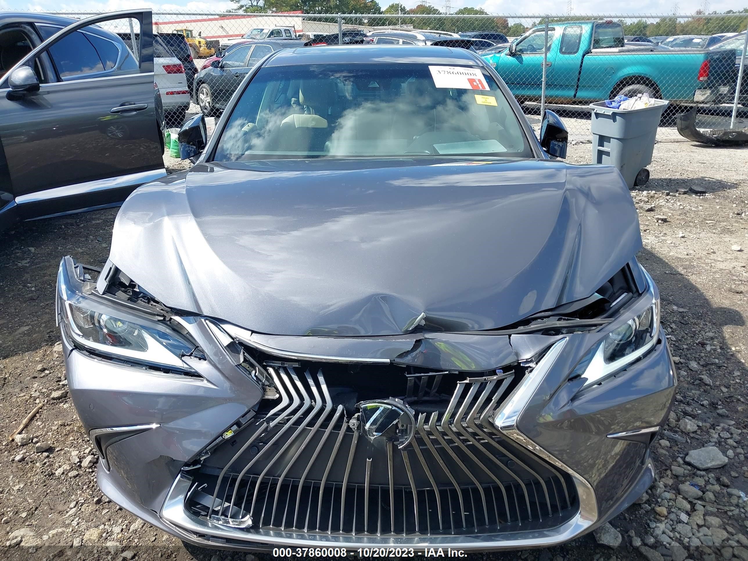 Photo 5 VIN: 58AEZ1B1XLU079704 - LEXUS ES 