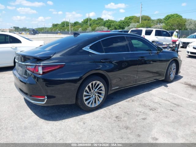 Photo 3 VIN: 58AFA1C10NU025955 - LEXUS ES 