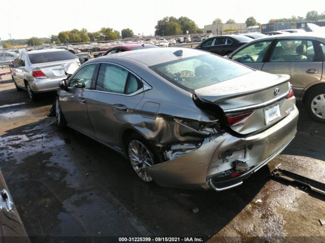 Photo 2 VIN: 58AFA1C11MU010881 - LEXUS ES 