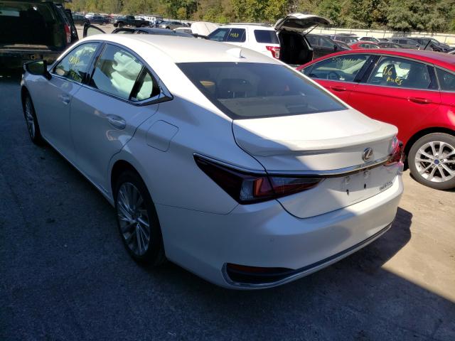 Photo 2 VIN: 58AFA1C13MU002278 - LEXUS ES 300H UL 