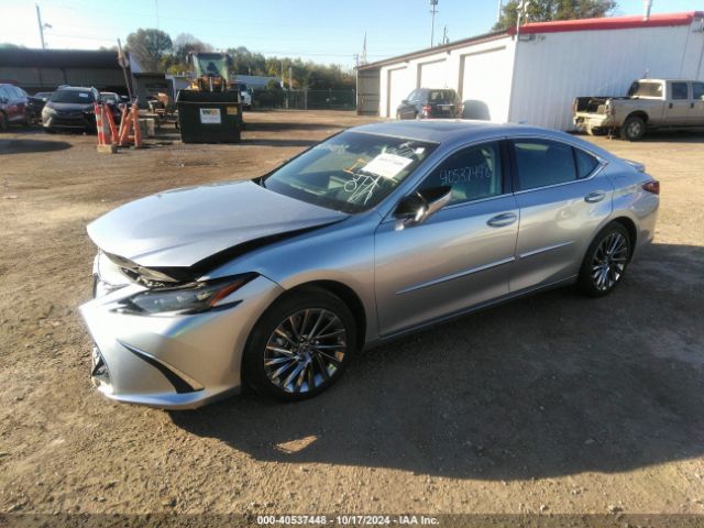 Photo 1 VIN: 58AFA1C18RU043870 - LEXUS ES 