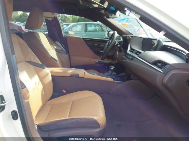 Photo 4 VIN: 58AFZ1B19LU068083 - LEXUS ES 