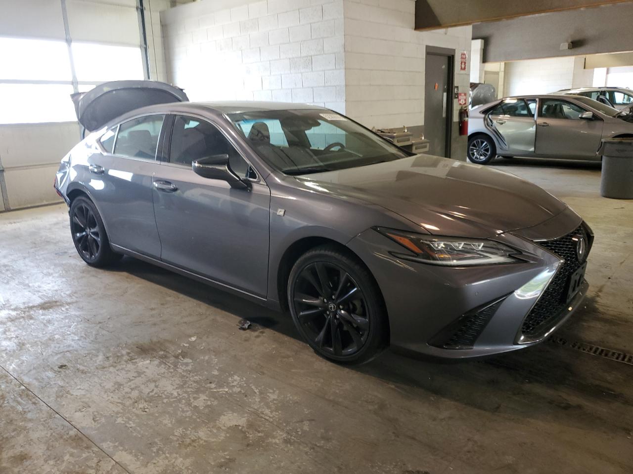 Photo 3 VIN: 58AGZ1B12LU068334 - LEXUS ES 