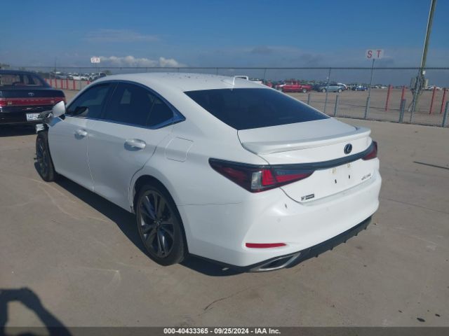 Photo 2 VIN: 58AGZ1B13MU106509 - LEXUS ES 