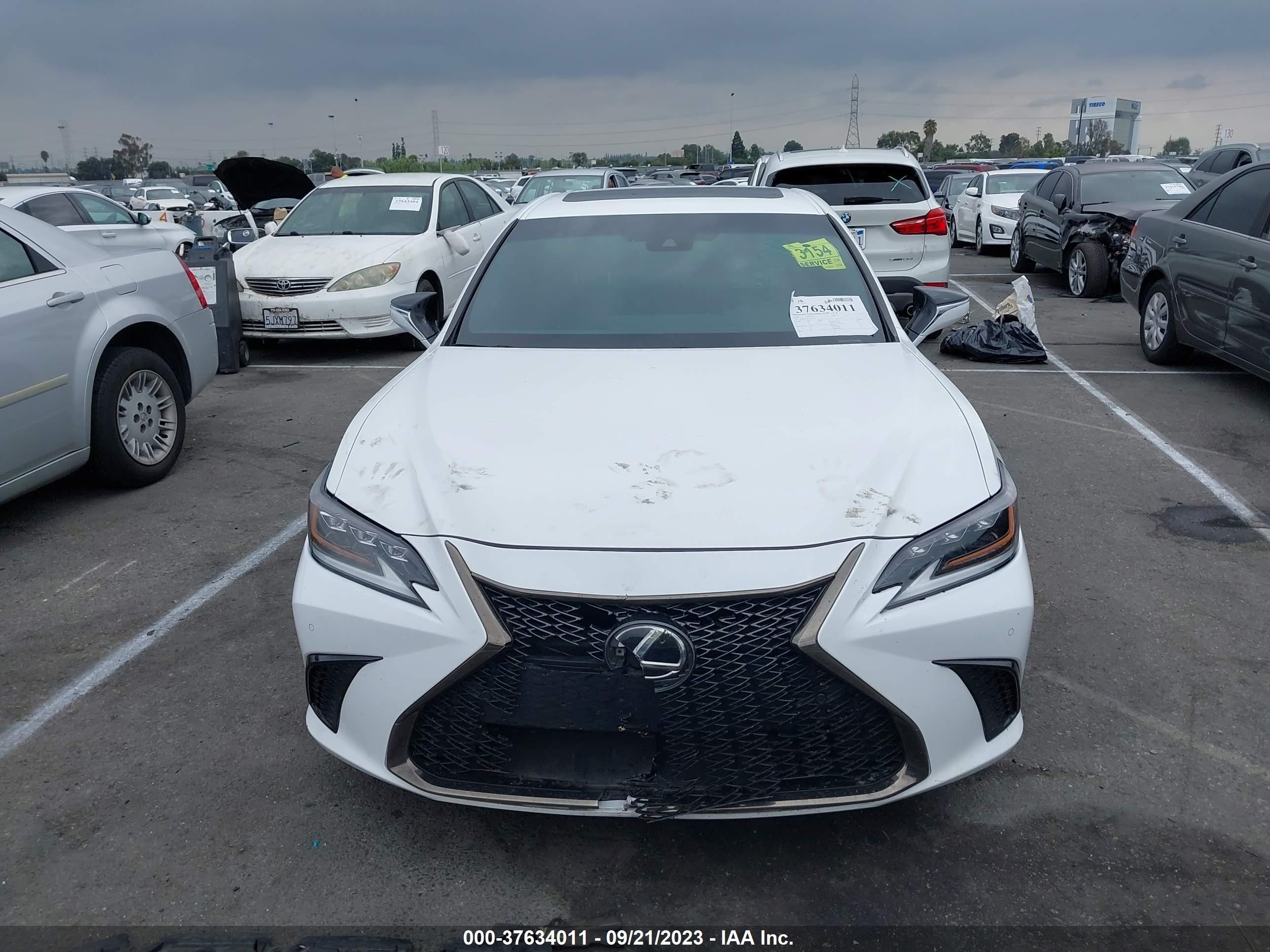 Photo 11 VIN: 58AGZ1B17LU057071 - LEXUS ES 