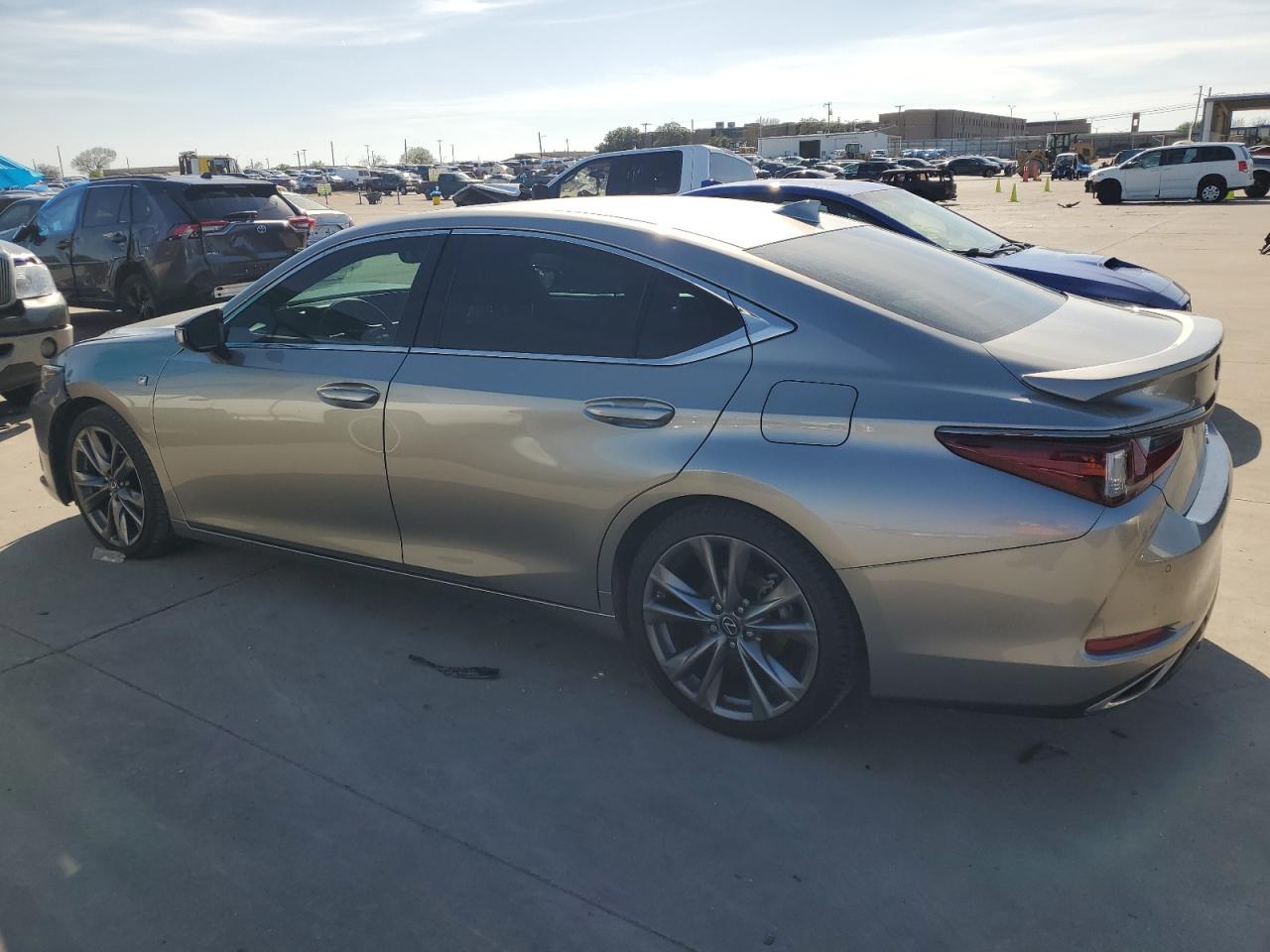 Photo 1 VIN: 58AGZ1B17LU058673 - LEXUS ES 