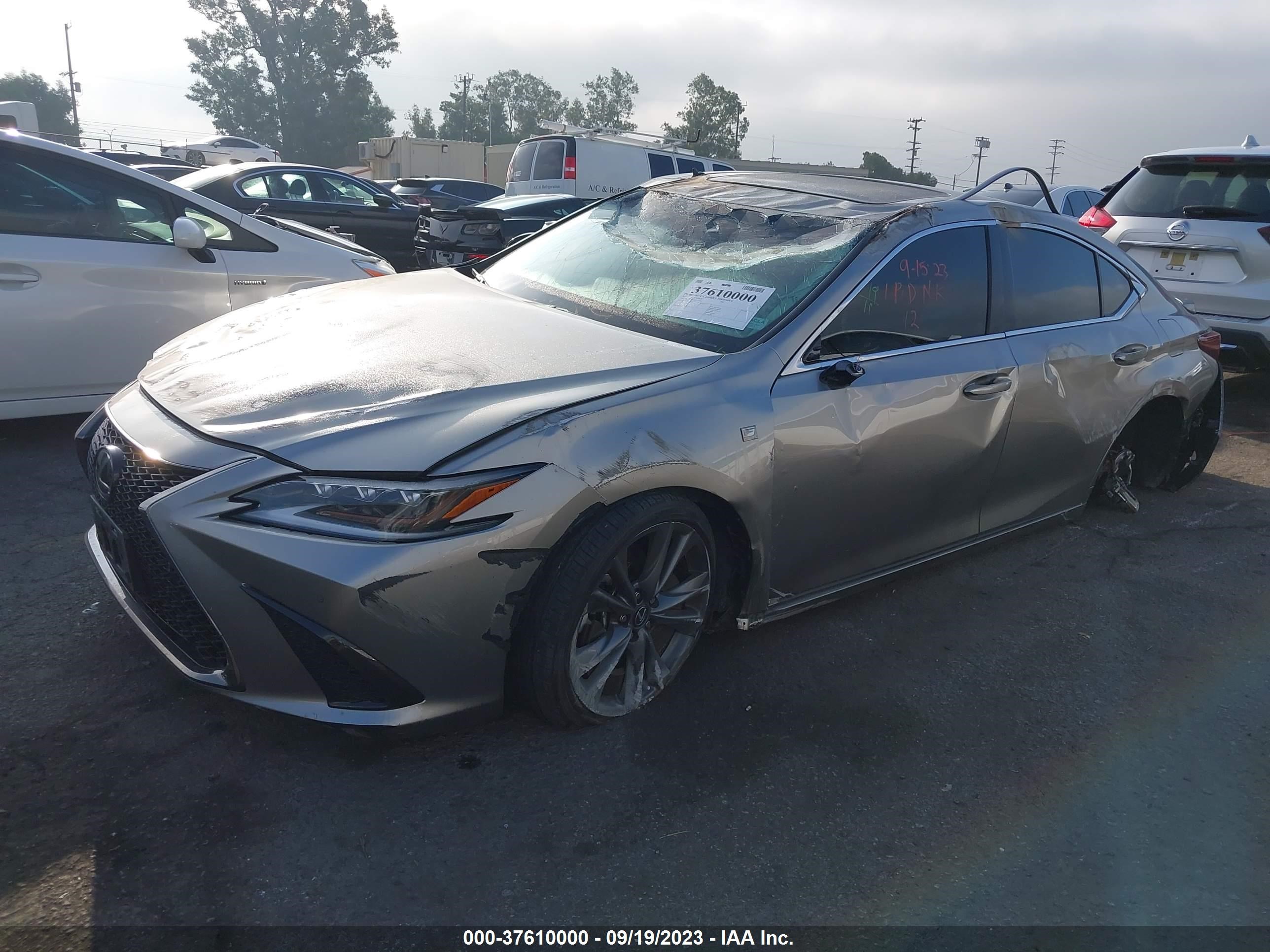 Photo 1 VIN: 58AGZ1B18MU107168 - LEXUS ES 