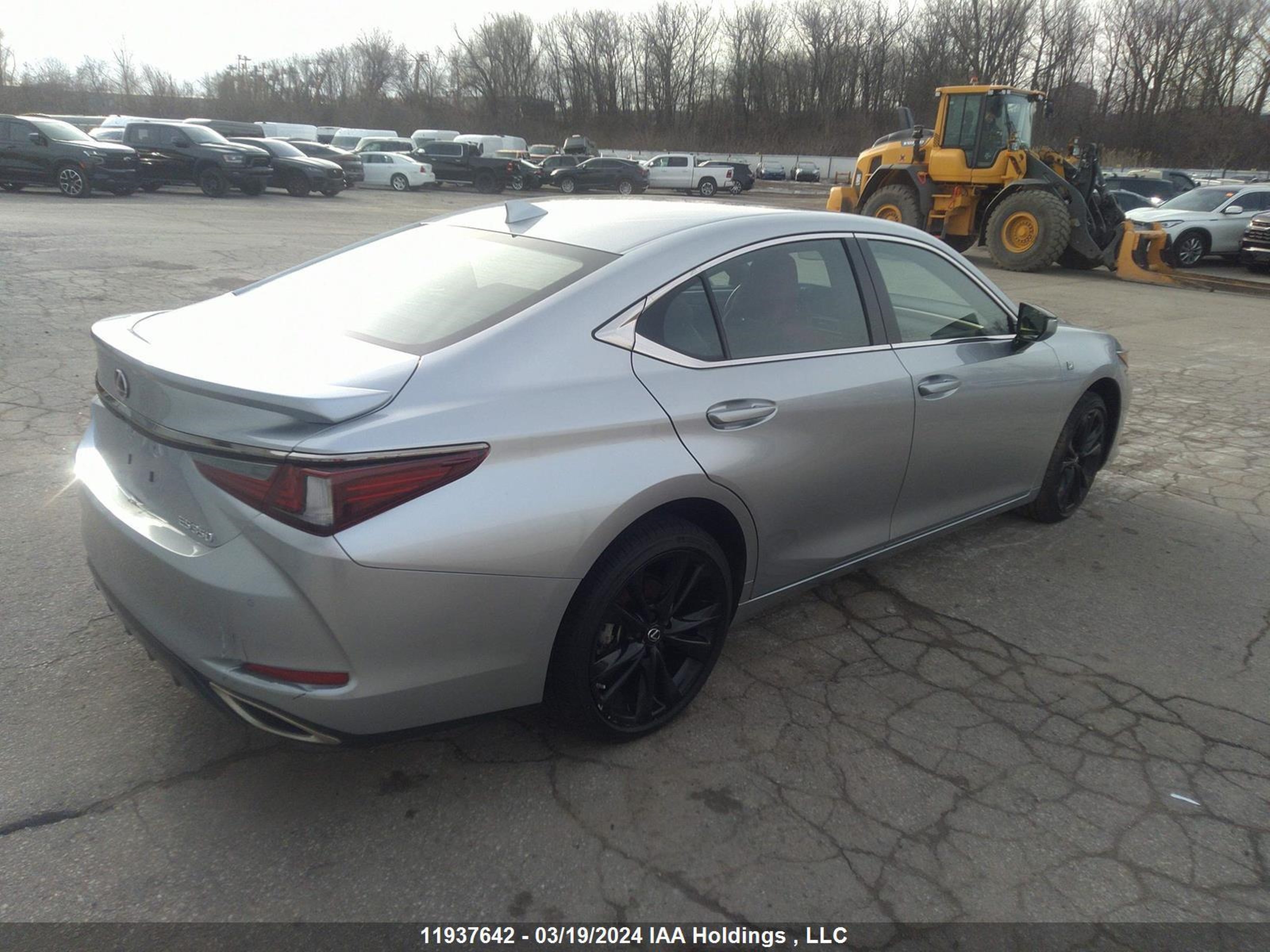 Photo 3 VIN: 58AJZ1B17PU137630 - LEXUS ES 