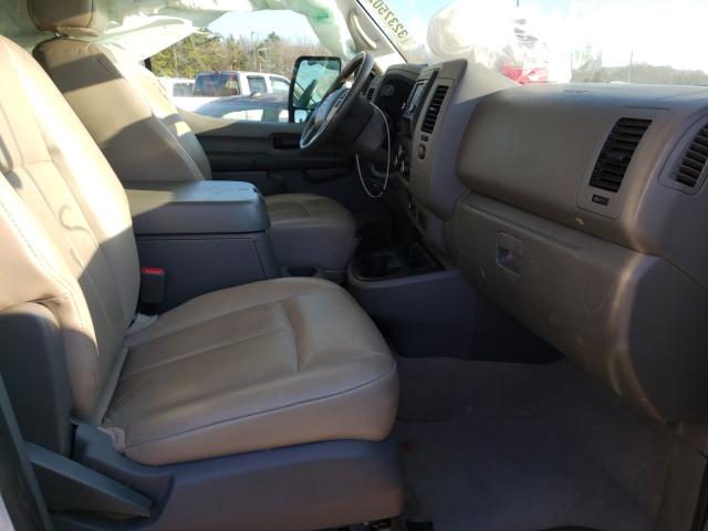 Photo 4 VIN: 5BZAF0AA1HN851460 - NISSAN NV 3500 S 