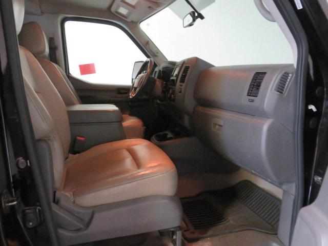 Photo 4 VIN: 5BZAF0AA2GN856231 - NISSAN NV 