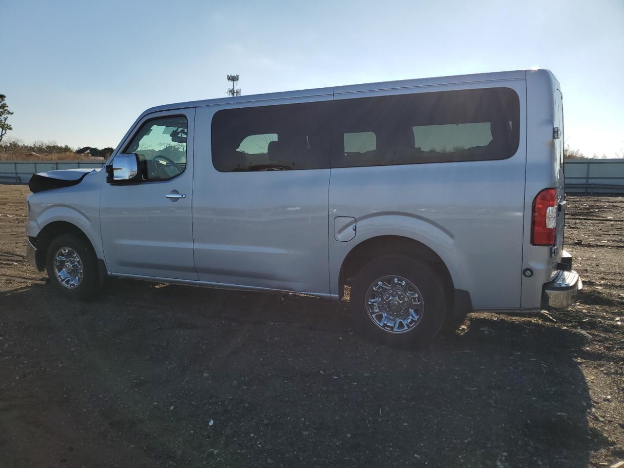 Photo 1 VIN: 5BZAF0AA2KN852687 - NISSAN NV 