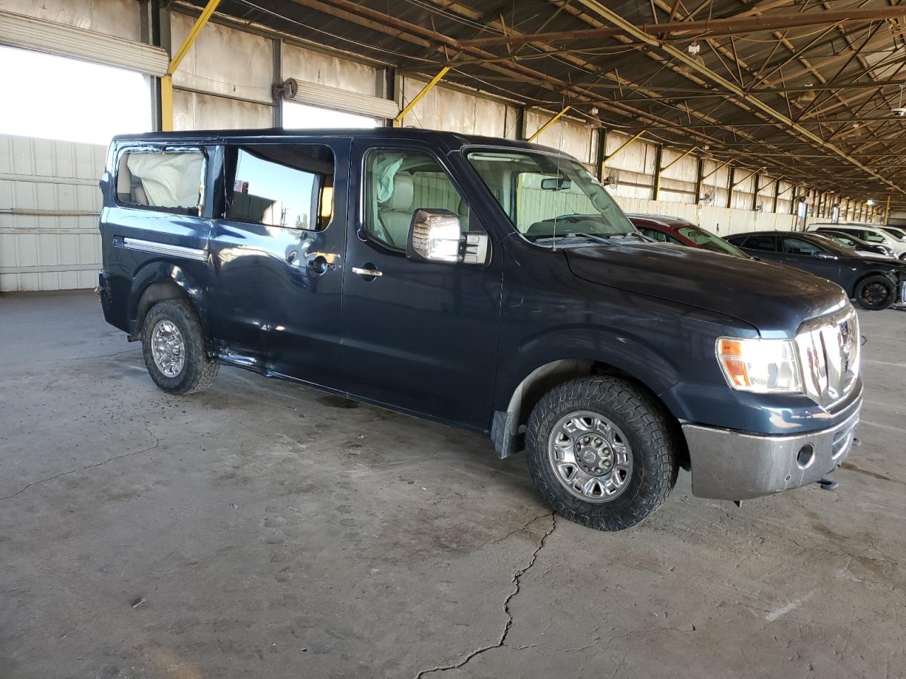 Photo 3 VIN: 5BZAF0AA4GN851922 - NISSAN NV 