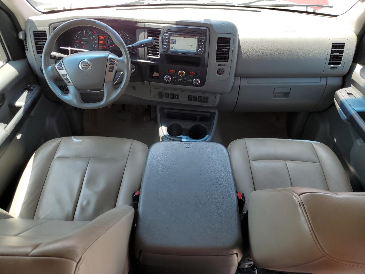 Photo 7 VIN: 5BZAF0AA5KN852926 - NISSAN NV 