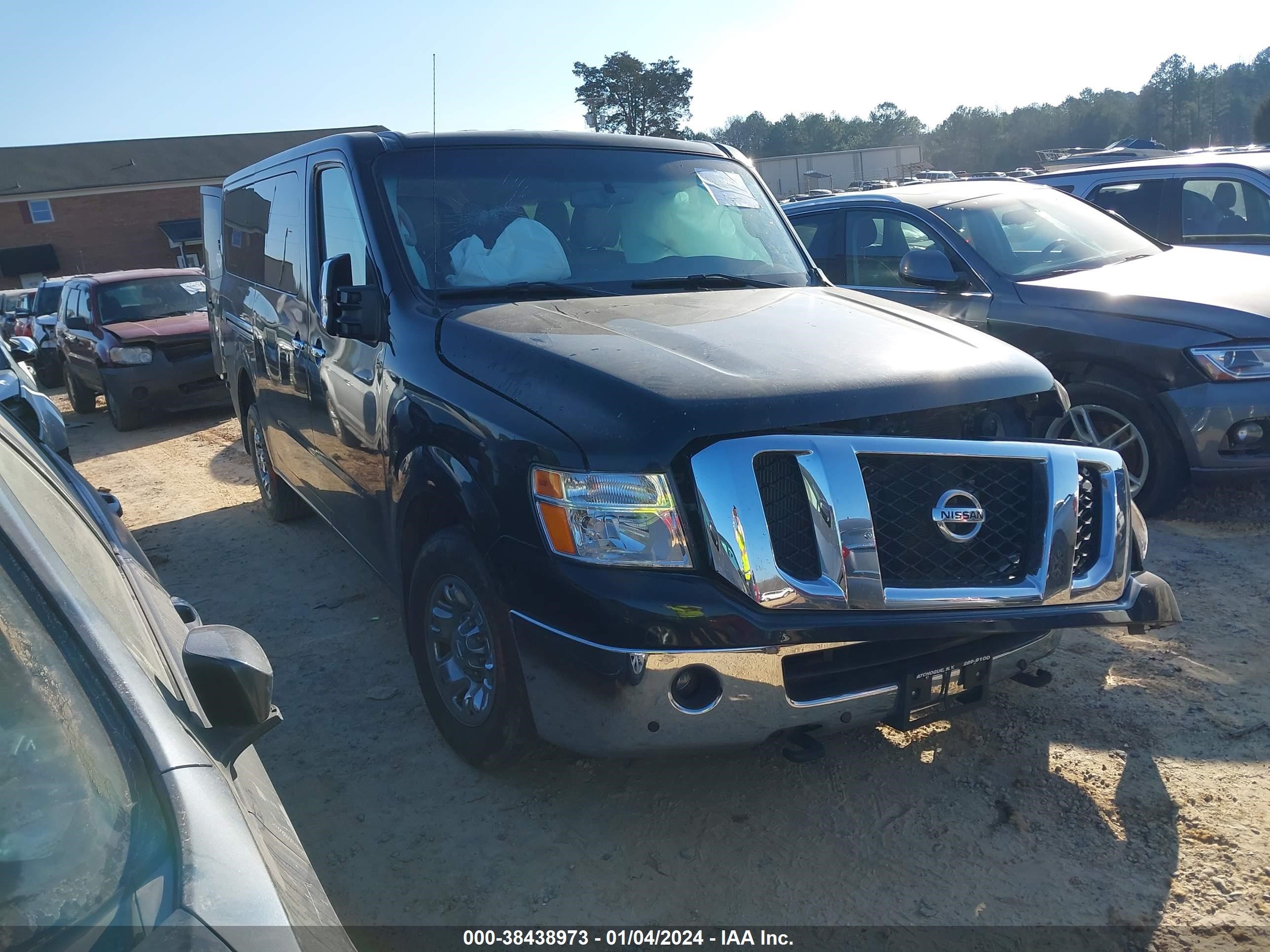 Photo 0 VIN: 5BZAF0AA6HN852099 - NISSAN NV 