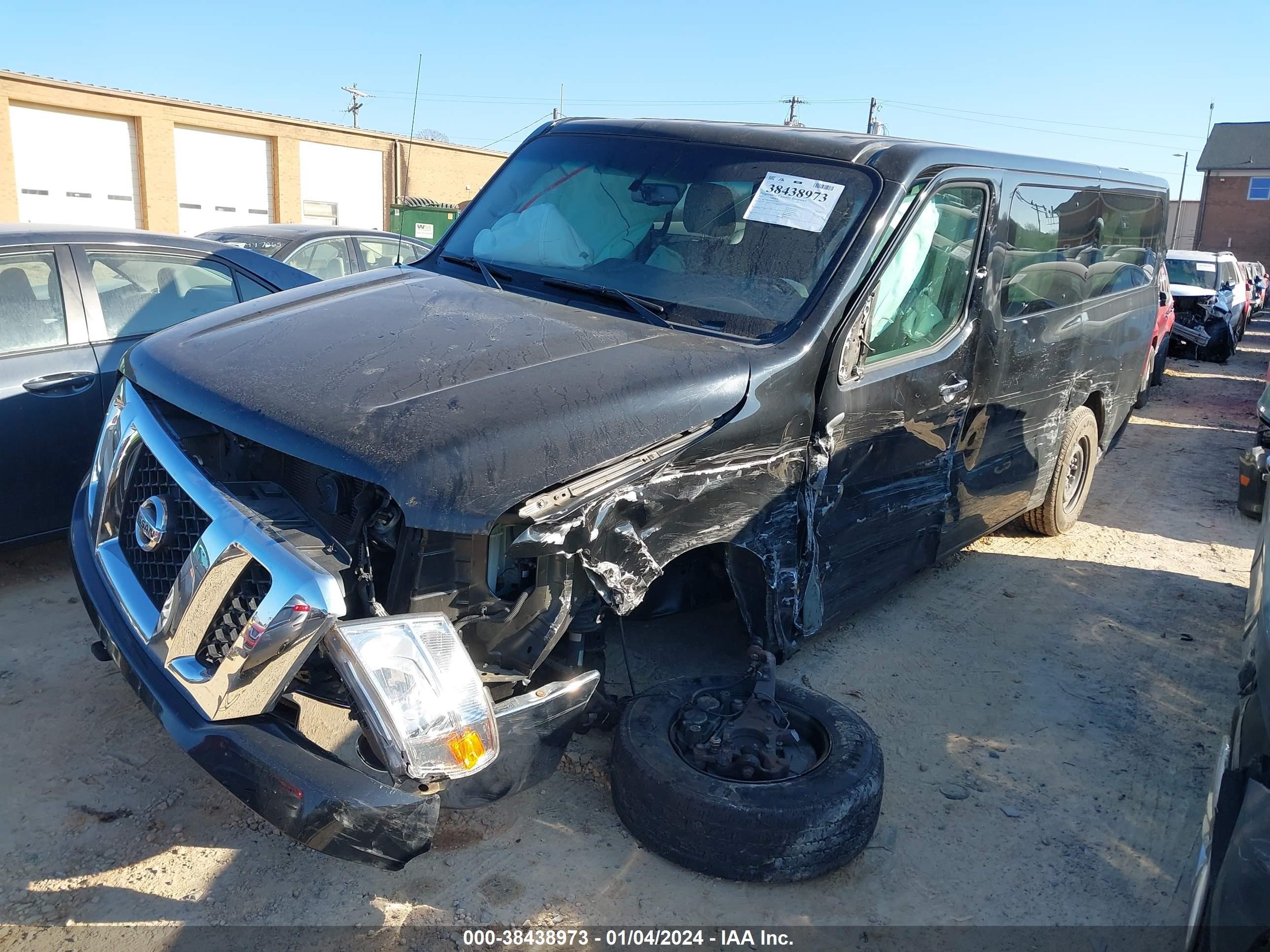 Photo 1 VIN: 5BZAF0AA6HN852099 - NISSAN NV 