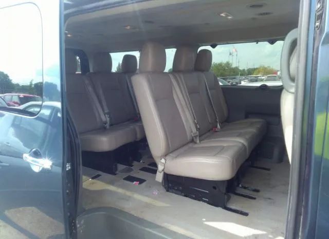 Photo 7 VIN: 5BZAF0AA6JN852948 - NISSAN NV PASSENGER 