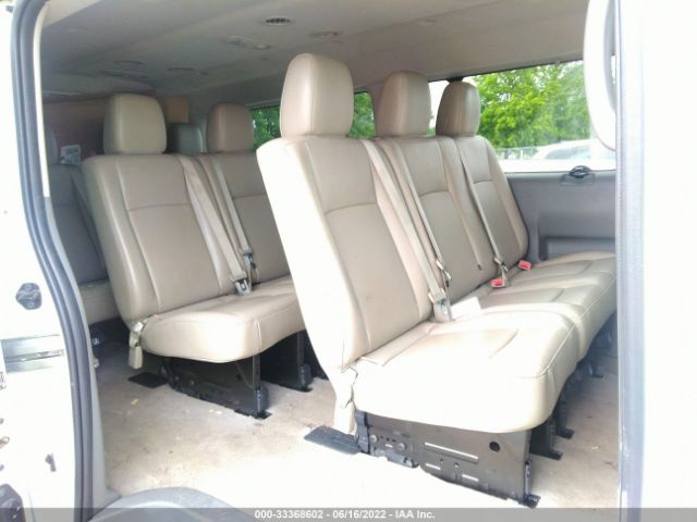 Photo 7 VIN: 5BZAF0AA7JN850500 - NISSAN NV PASSENGER 