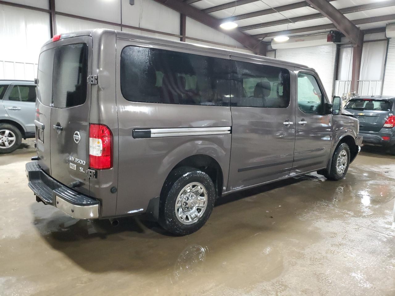 Photo 2 VIN: 5BZAF0AA8GN856282 - NISSAN NV 