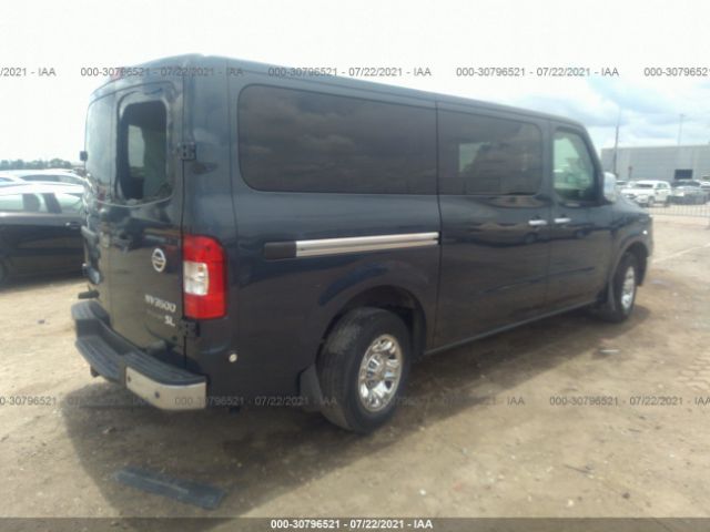 Photo 3 VIN: 5BZAF0AA8HN851956 - NISSAN NV PASSENGER 