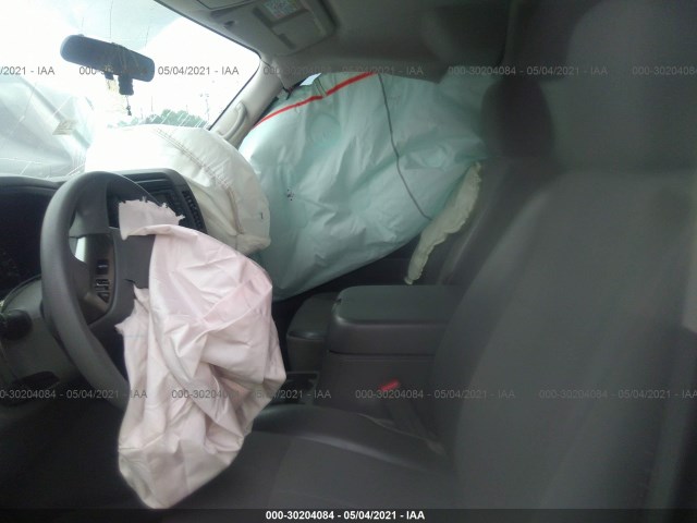 Photo 4 VIN: 5BZAF0AA9HN852002 - NISSAN NV PASSENGER 