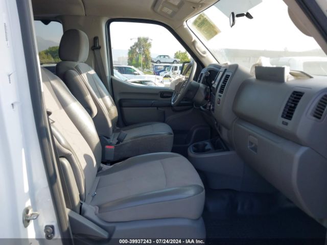 Photo 4 VIN: 5BZBF0AA1LN852170 - NISSAN NV 