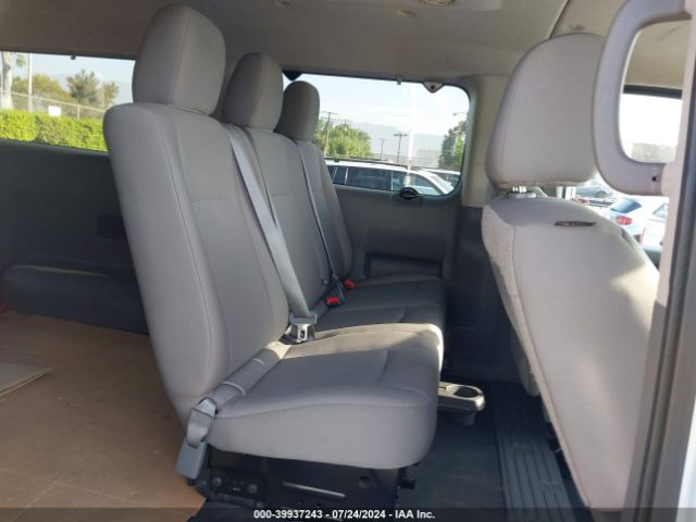 Photo 7 VIN: 5BZBF0AA1LN852170 - NISSAN NV 