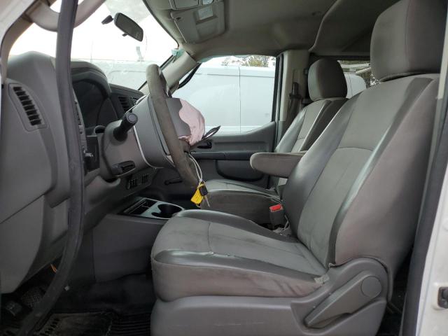 Photo 6 VIN: 5BZBF0AA3FN850148 - NISSAN NV 