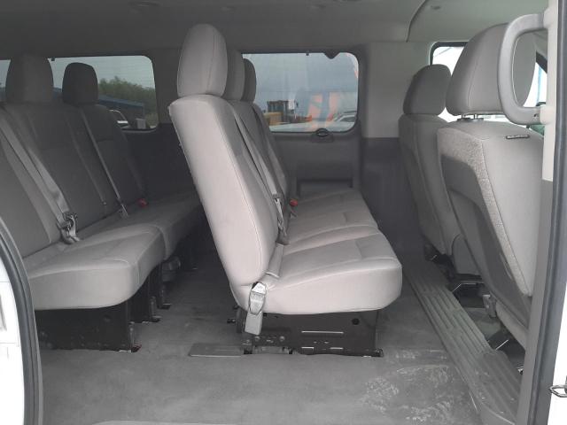 Photo 5 VIN: 5BZBF0AA4JN851463 - NISSAN NV 3500 S 