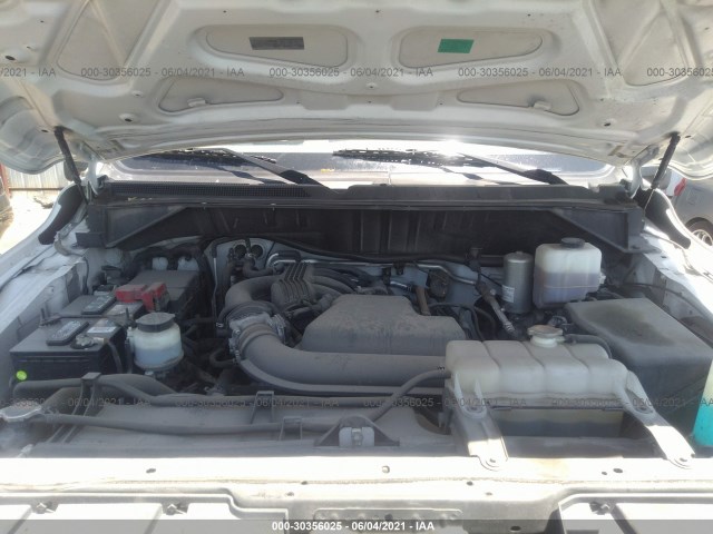 Photo 9 VIN: 5BZBF0AA6KN853006 - NISSAN NV PASSENGER 