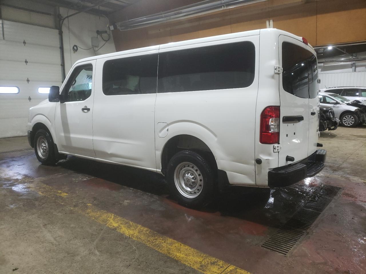 Photo 1 VIN: 5BZBF0AA9JN852799 - NISSAN NV 