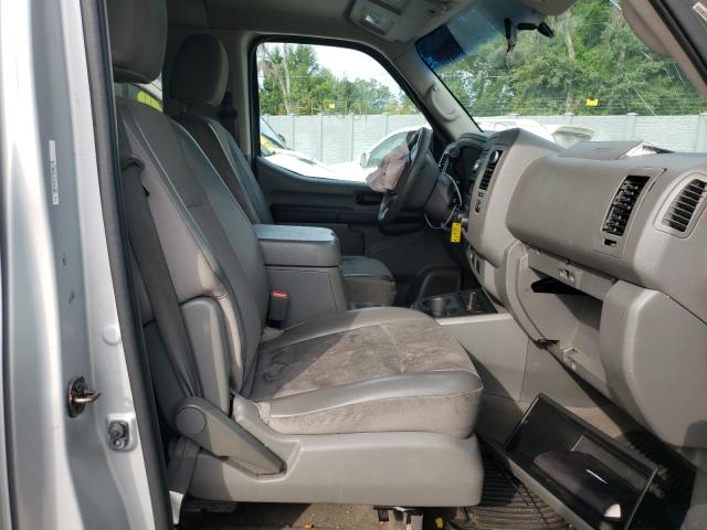 Photo 4 VIN: 5BZBF0AAXGN853307 - NISSAN NV 3500 S 