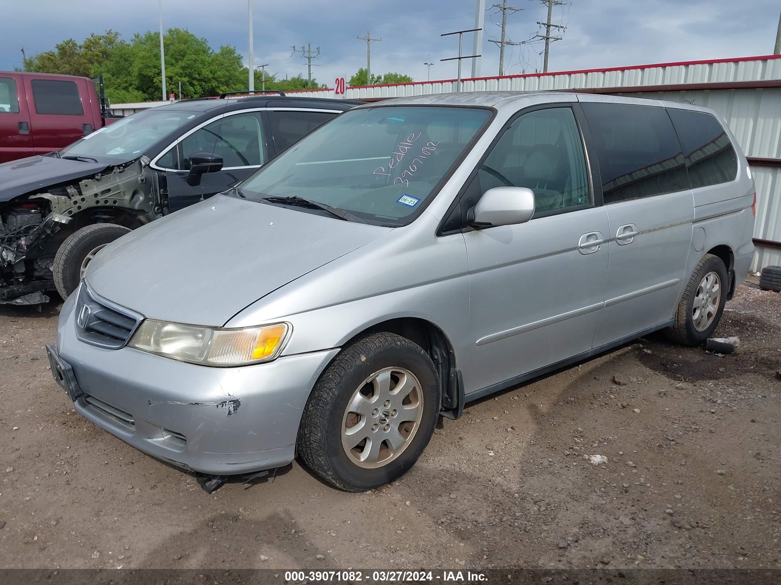 Photo 1 VIN: 5FNRL18083B139601 - HONDA ODYSSEY 