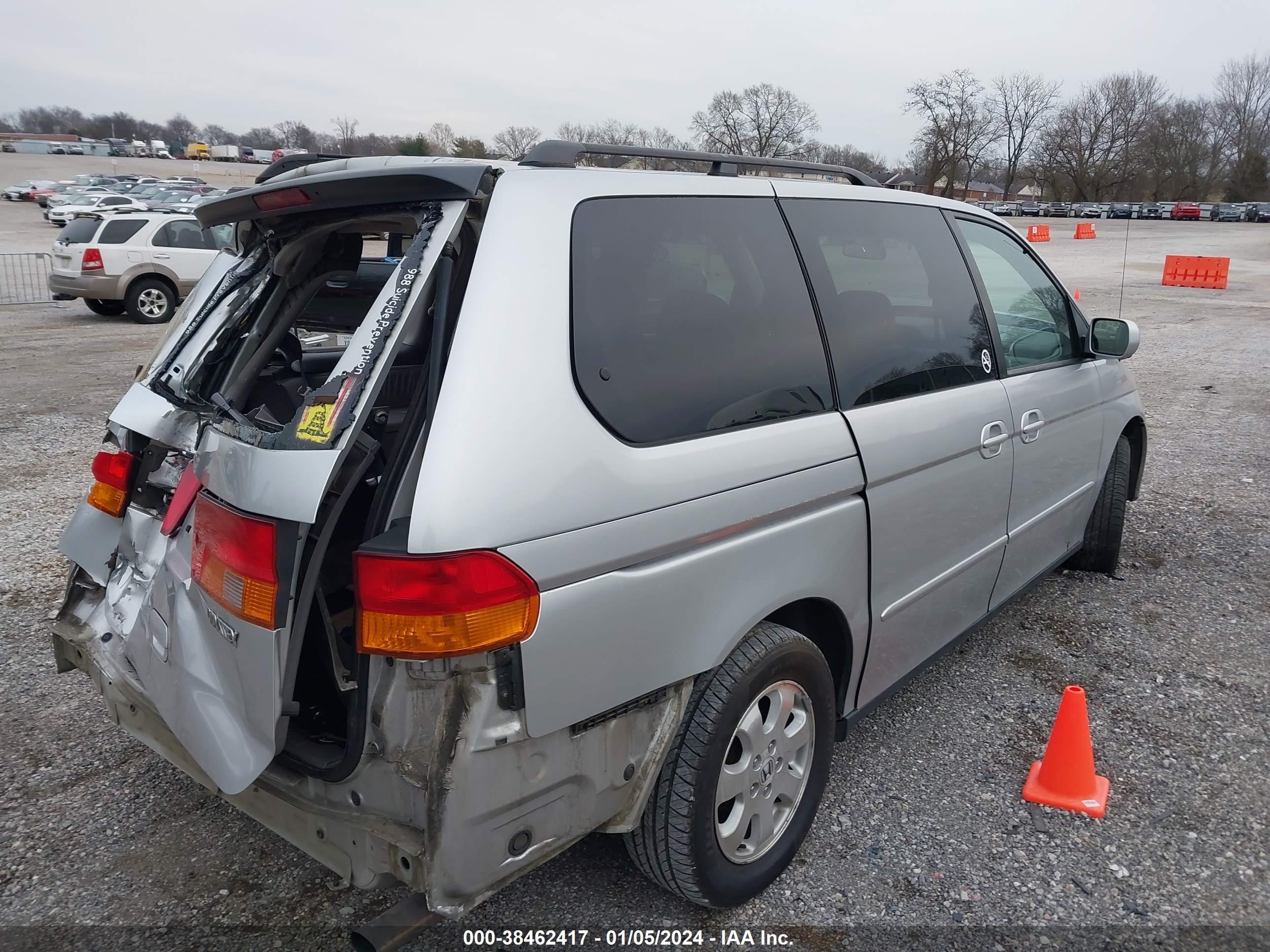 Photo 3 VIN: 5FNRL180X3B159946 - HONDA ODYSSEY 