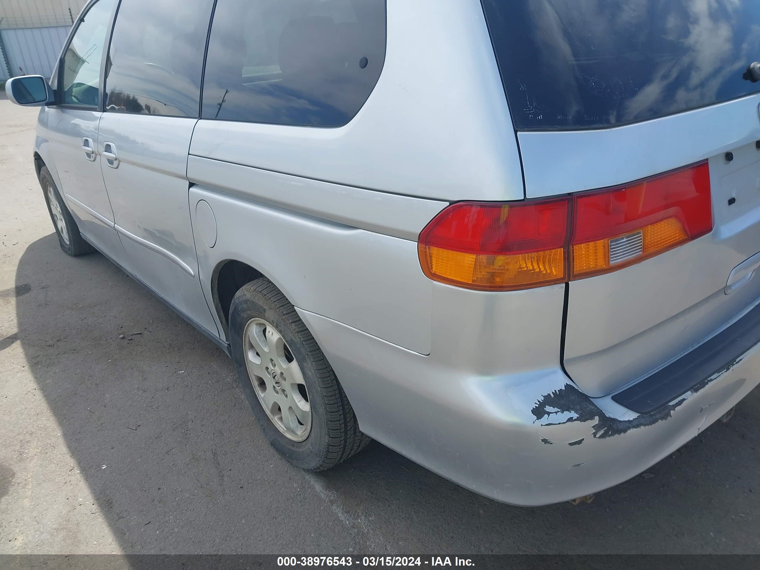 Photo 13 VIN: 5FNRL18602B049460 - HONDA ODYSSEY 