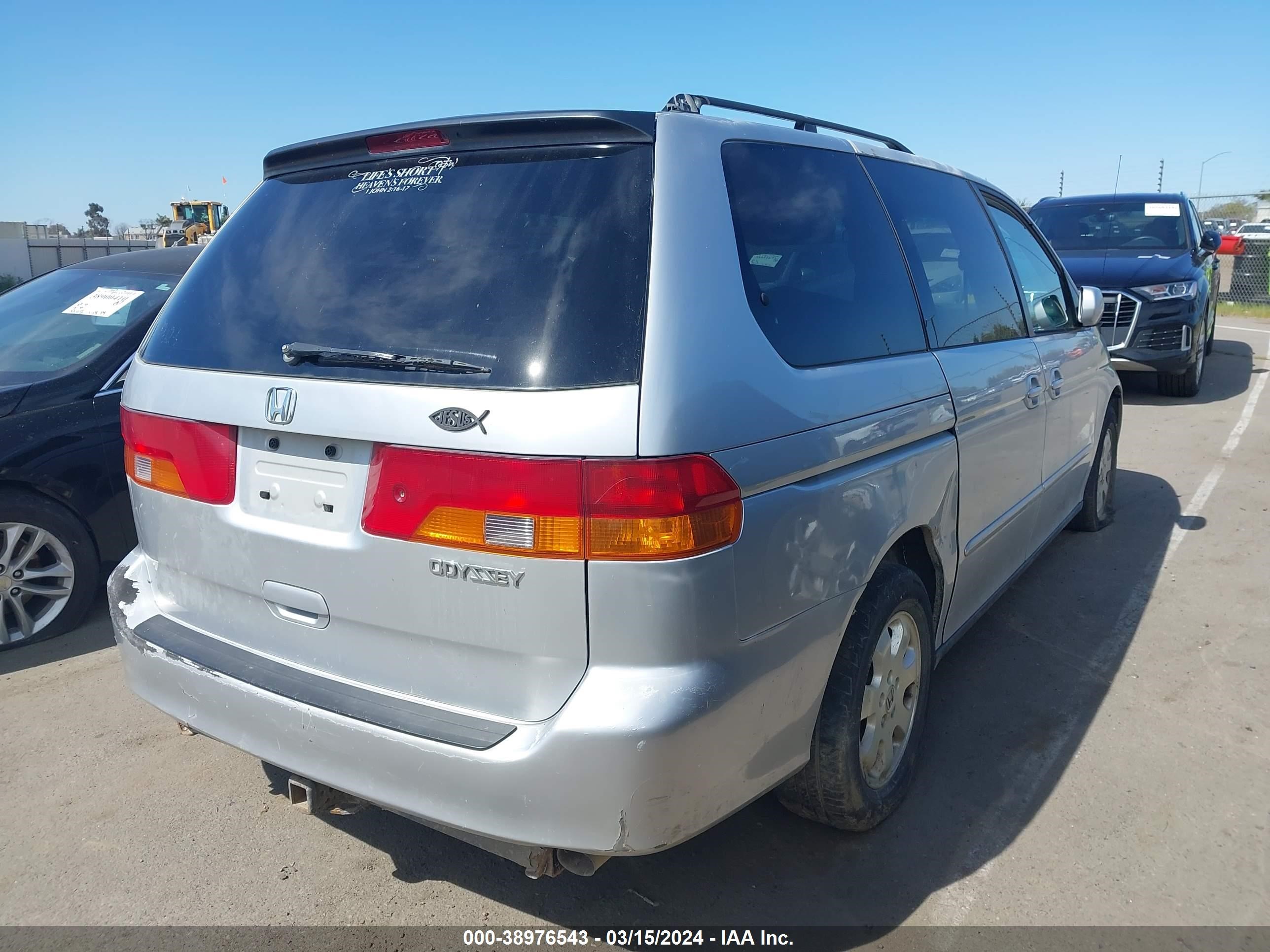 Photo 3 VIN: 5FNRL18602B049460 - HONDA ODYSSEY 