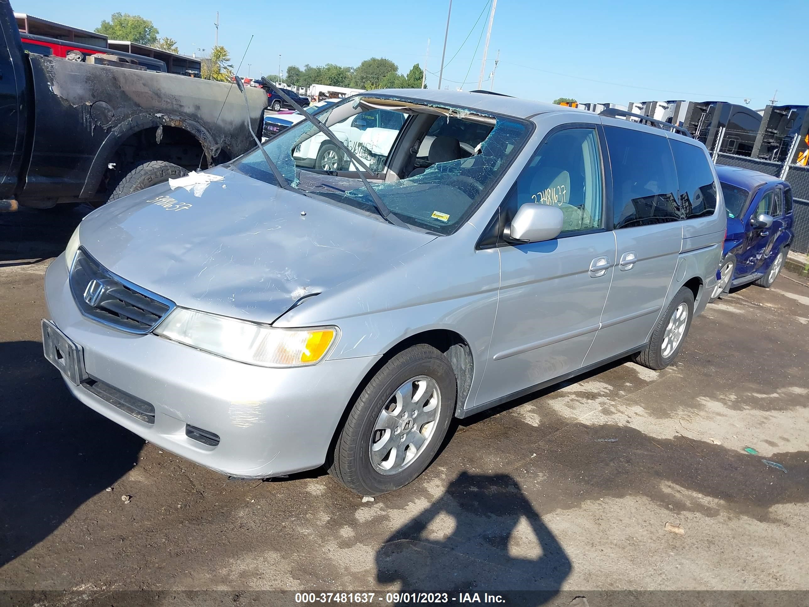 Photo 1 VIN: 5FNRL18622B048536 - HONDA ODYSSEY 