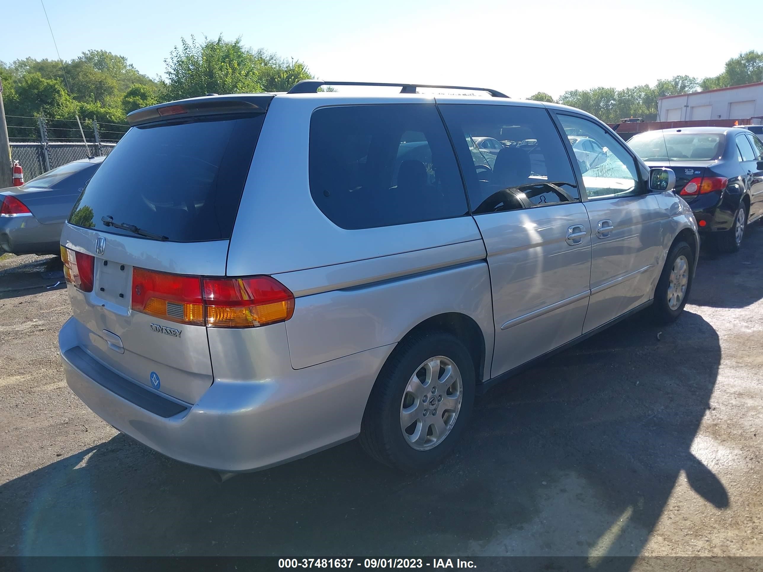 Photo 3 VIN: 5FNRL18622B048536 - HONDA ODYSSEY 