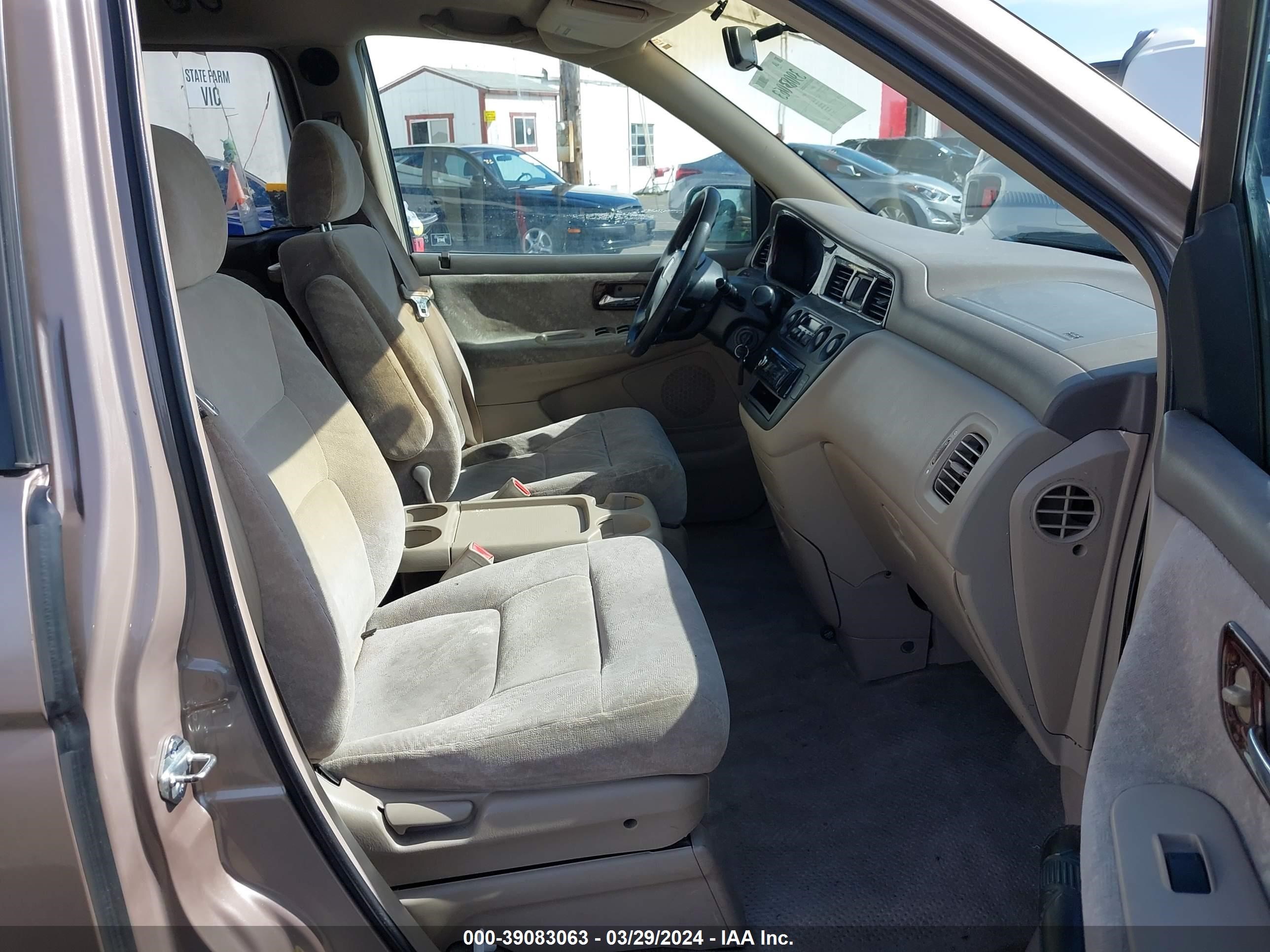 Photo 4 VIN: 5FNRL18633B122841 - HONDA ODYSSEY 