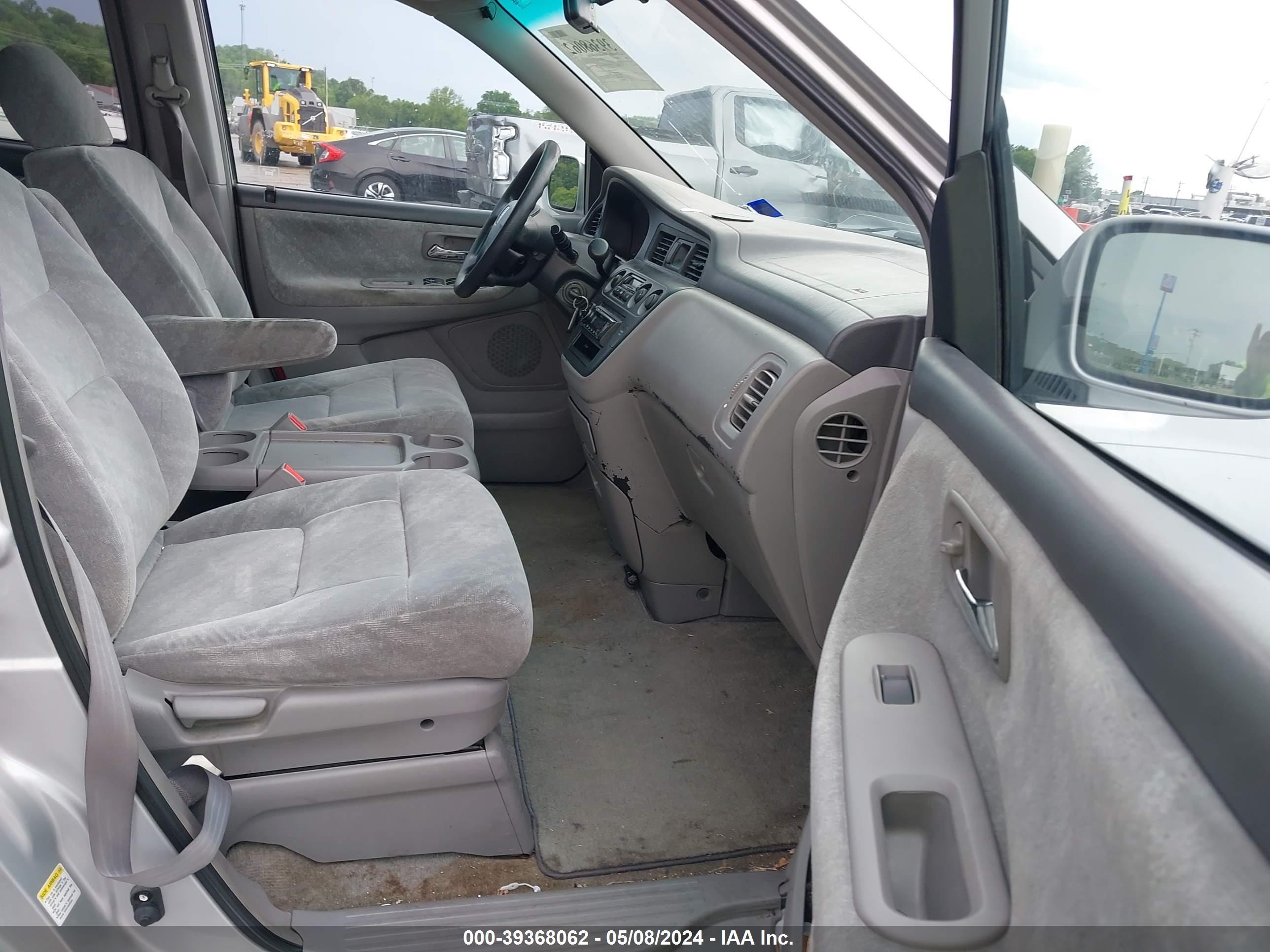 Photo 4 VIN: 5FNRL18634B061587 - HONDA ODYSSEY 