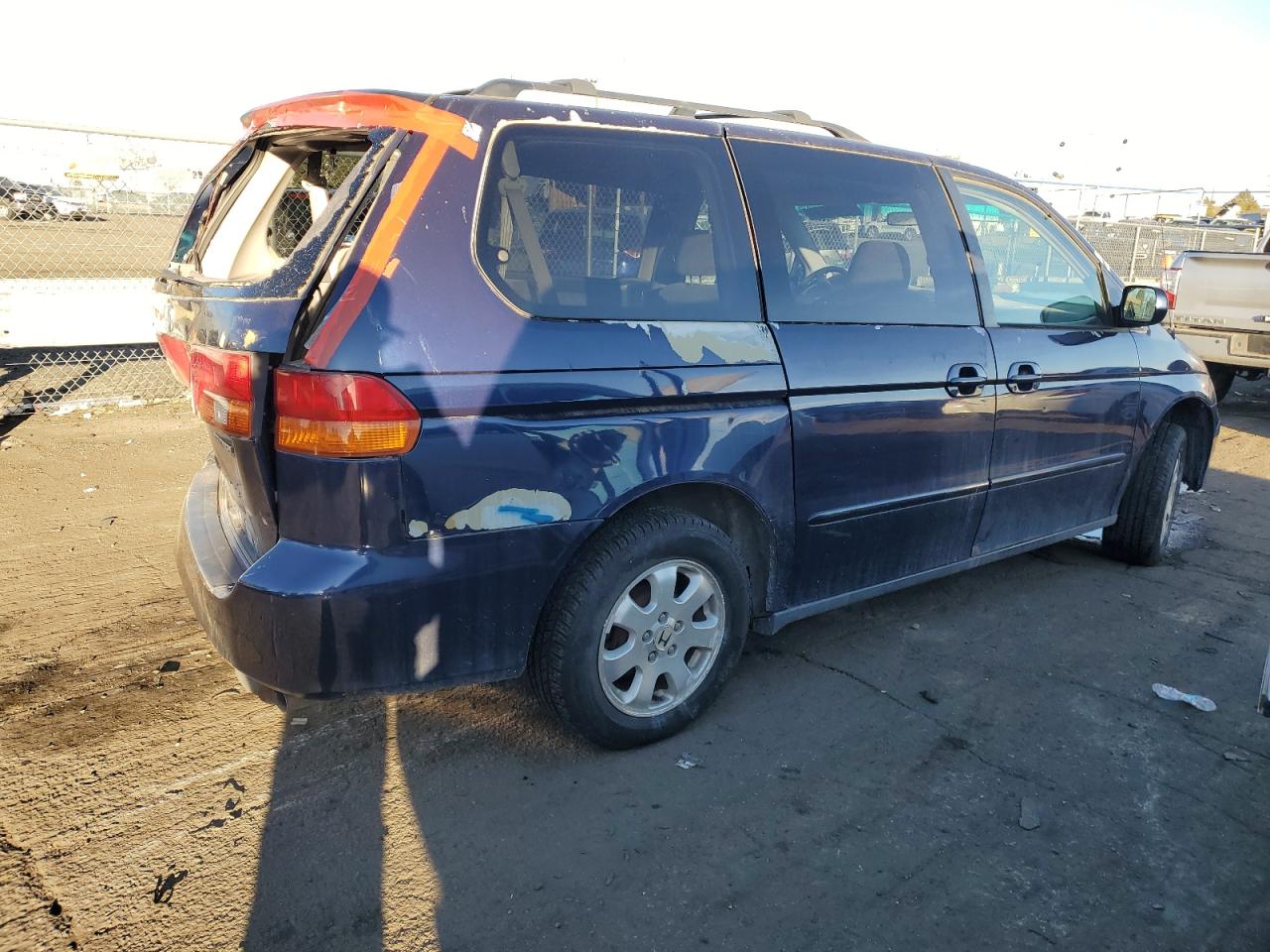 Photo 2 VIN: 5FNRL18673B117304 - HONDA ODYSSEY 