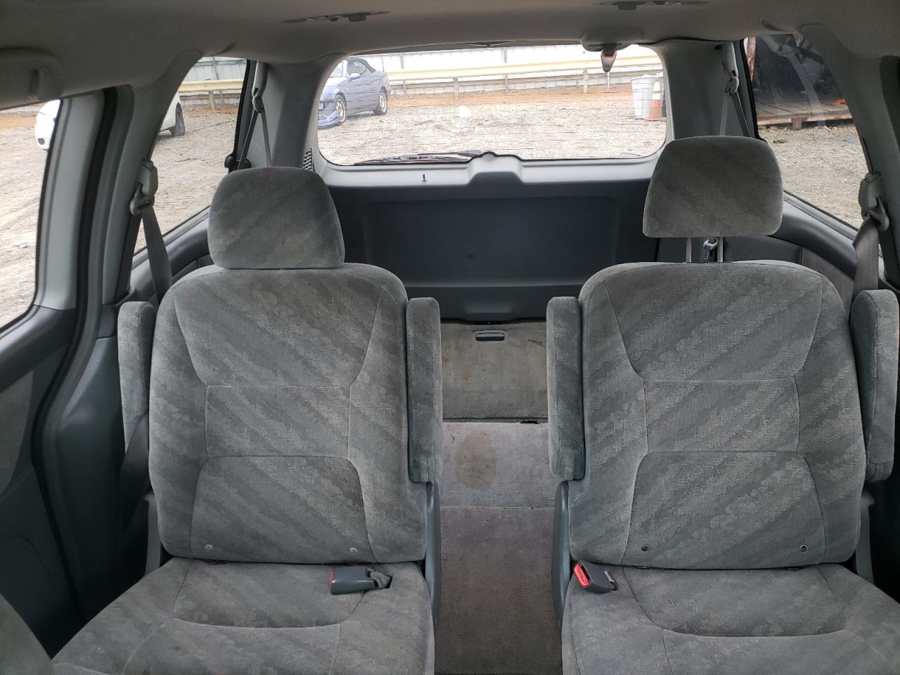 Photo 9 VIN: 5FNRL18682B017825 - HONDA ODYSSEY 