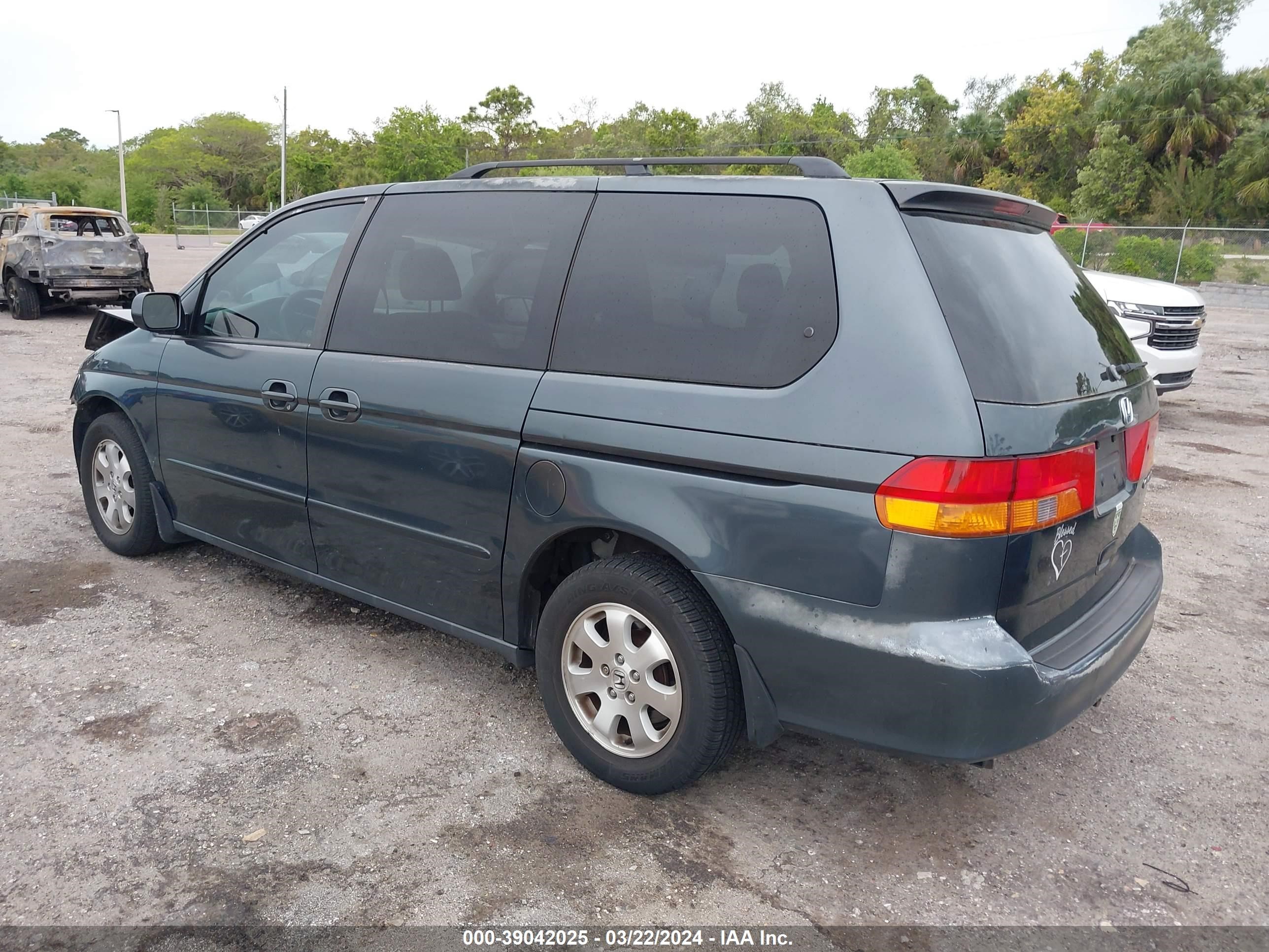 Photo 2 VIN: 5FNRL18683B137562 - HONDA ODYSSEY 