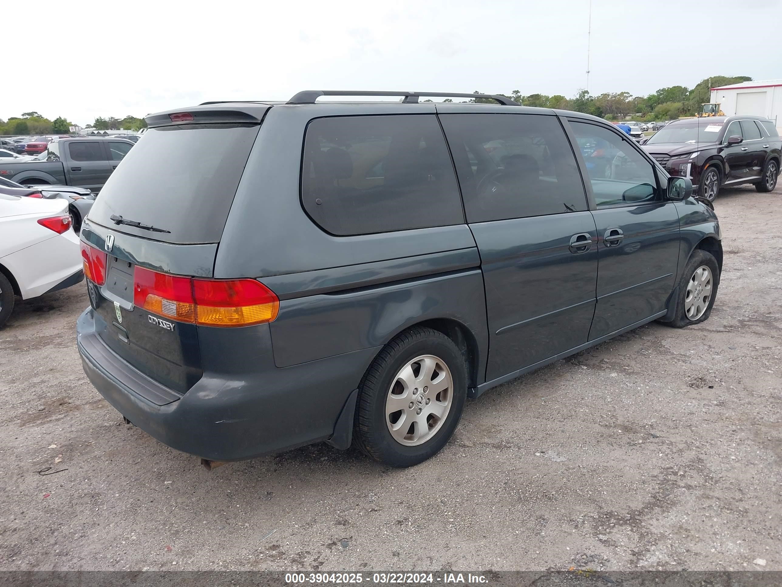 Photo 3 VIN: 5FNRL18683B137562 - HONDA ODYSSEY 