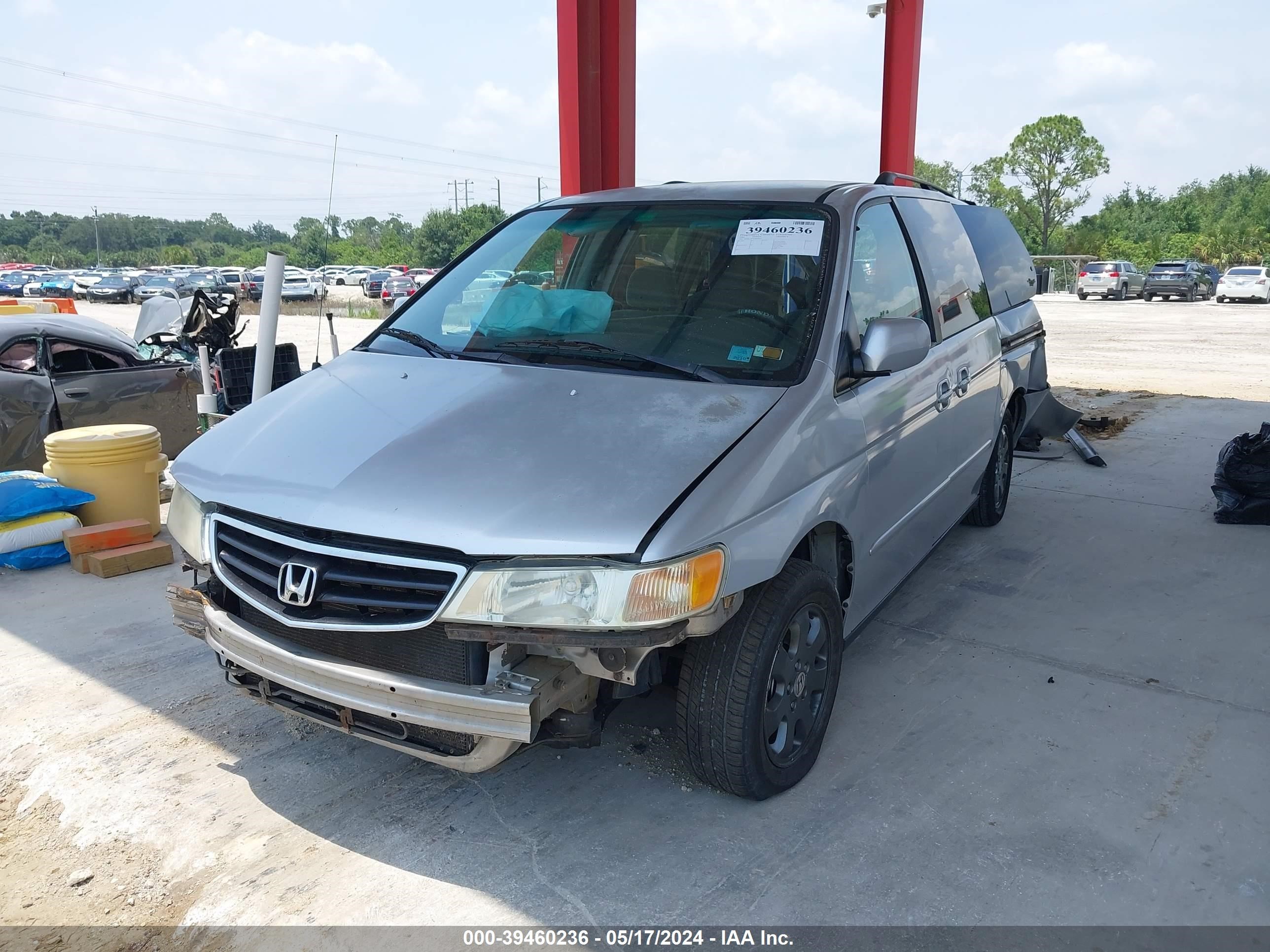 Photo 1 VIN: 5FNRL186X3B046017 - HONDA ODYSSEY 